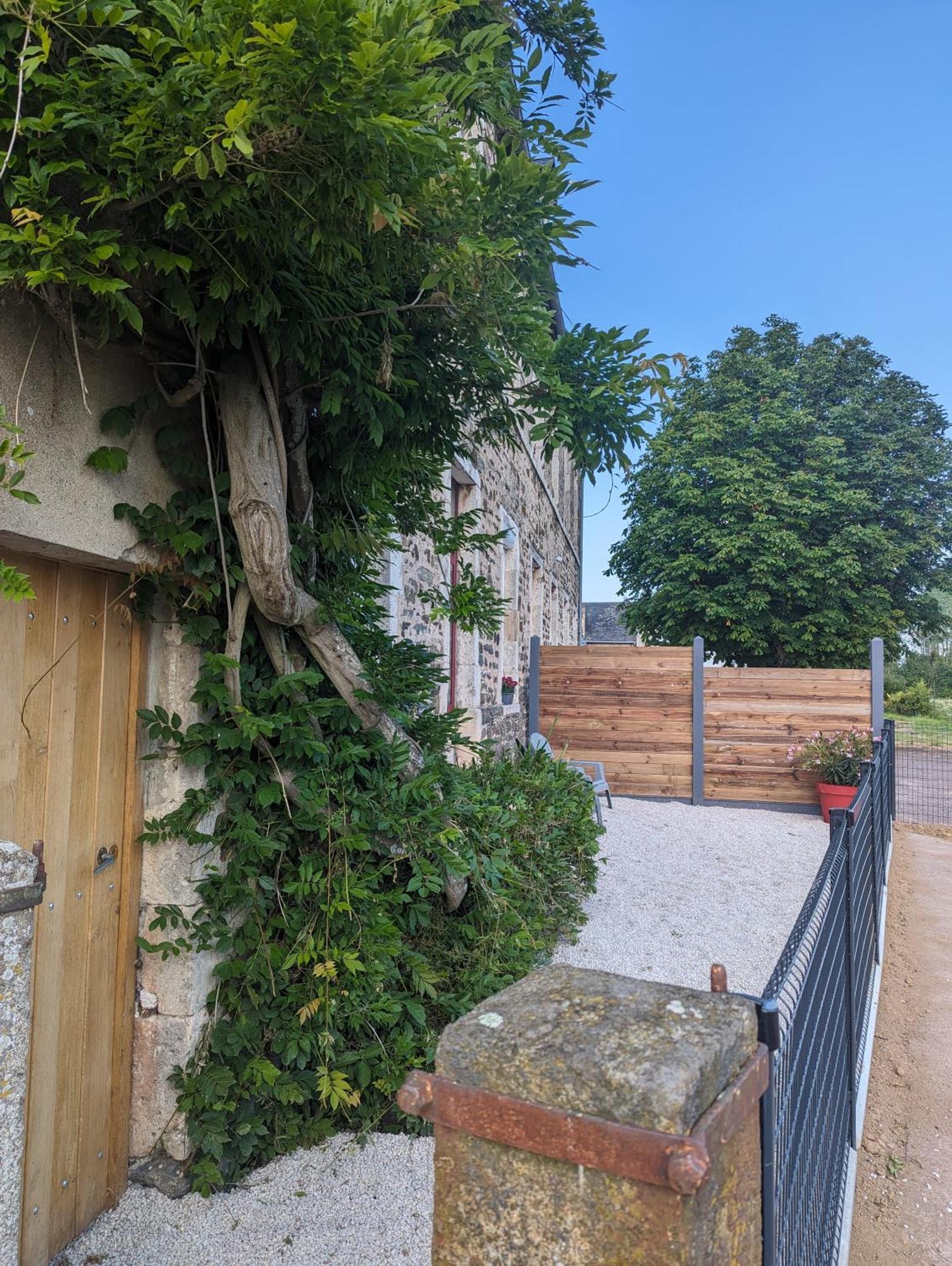 Le Vulcain Apartment Le Hommet-d'Arthenay Exterior photo